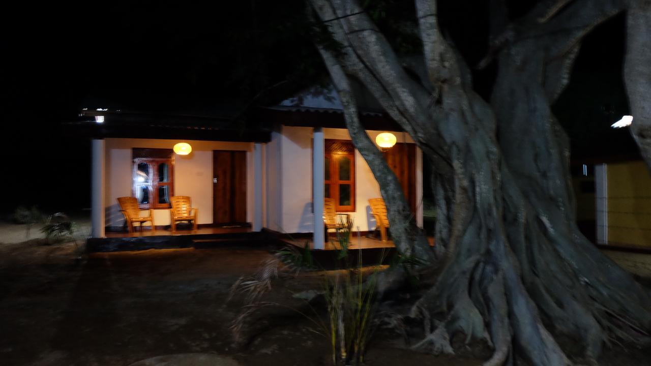 Ocean Vibe Hotel Arugam Bay Exterior photo